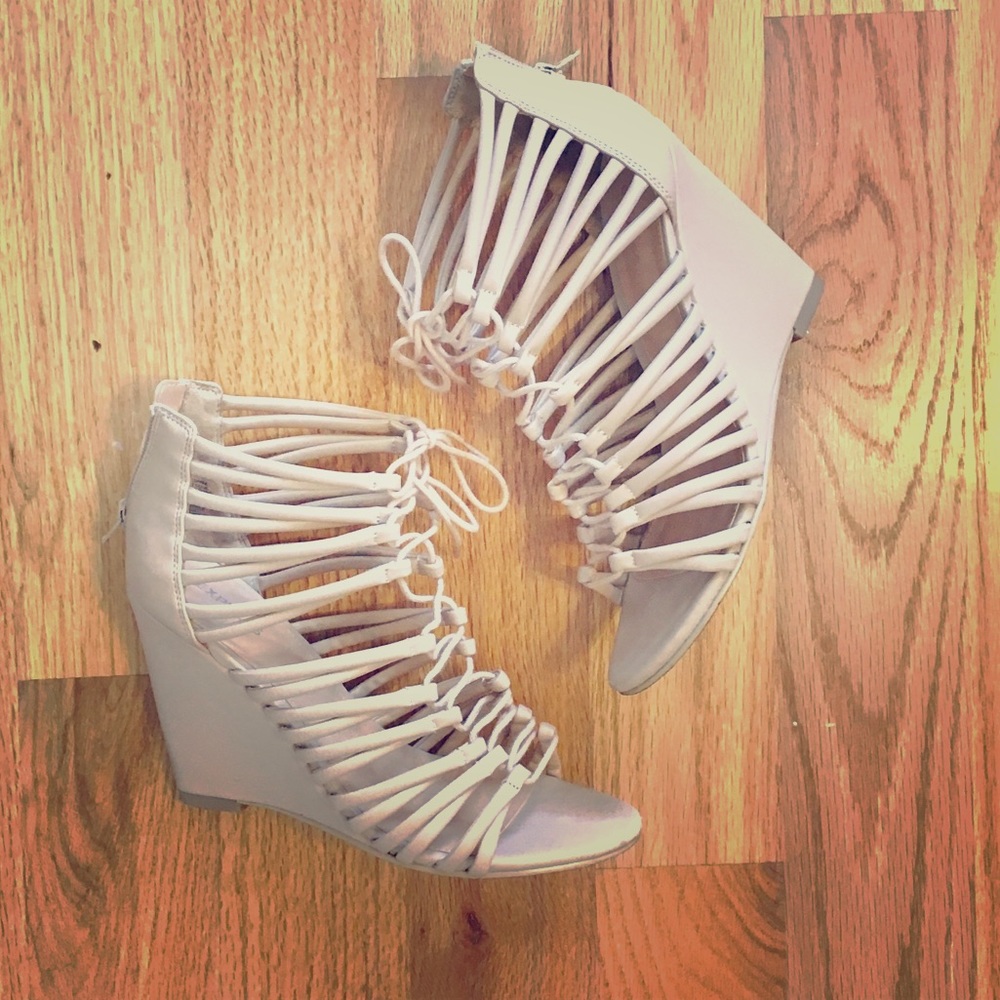 Express wedge shoes
